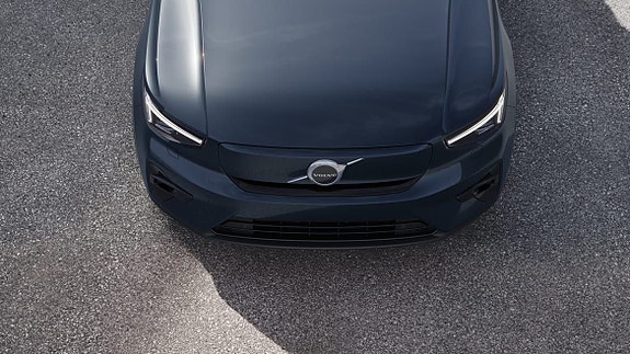 Volvo EX40 10 of 17