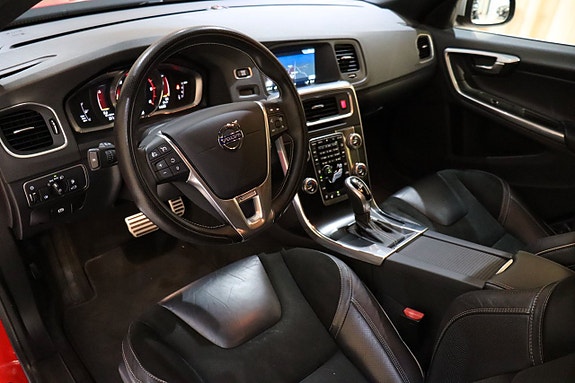 Volvo S60 15 of 26