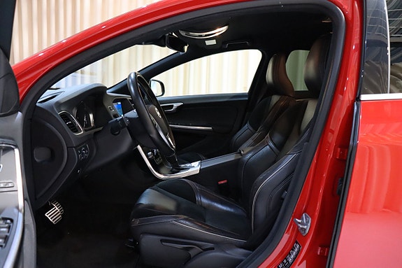 Volvo S60 13 of 26