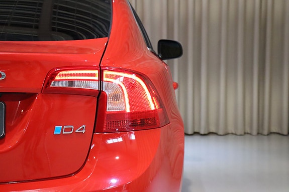 Volvo S60 9 of 26