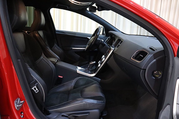 Volvo S60 25 of 26
