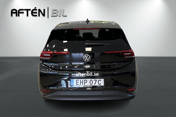 Volkswagen ID.3 6 of 17