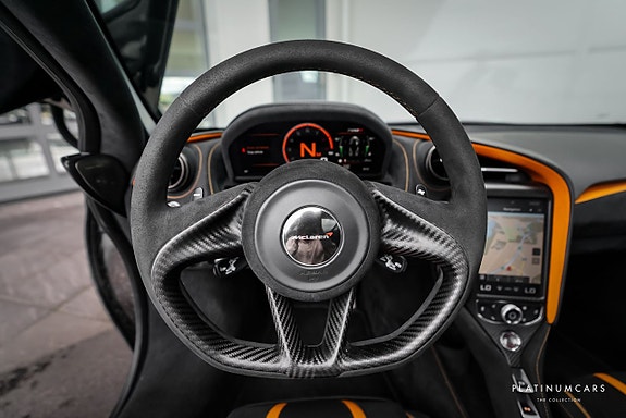 McLaren 720S 8 of 26