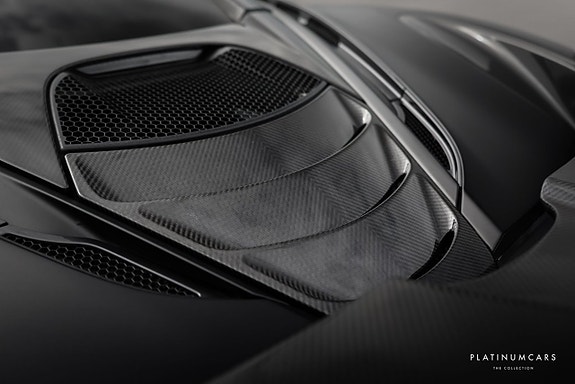 McLaren 720S 24 of 26