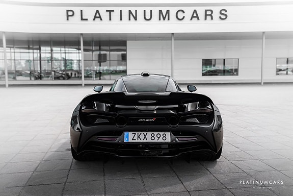 McLaren 720S 4 of 5