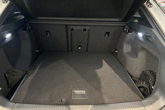 Volkswagen ID.4 GTX 17 of 23