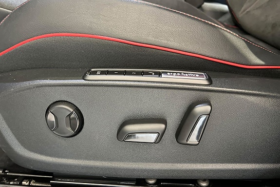 Volkswagen ID.4 GTX 20 of 23