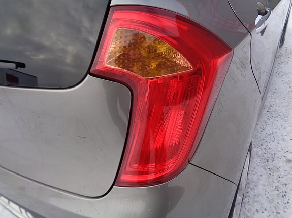 Kia Picanto 26 of 30