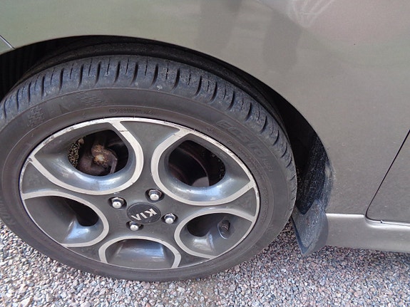 Kia Picanto 16 of 30