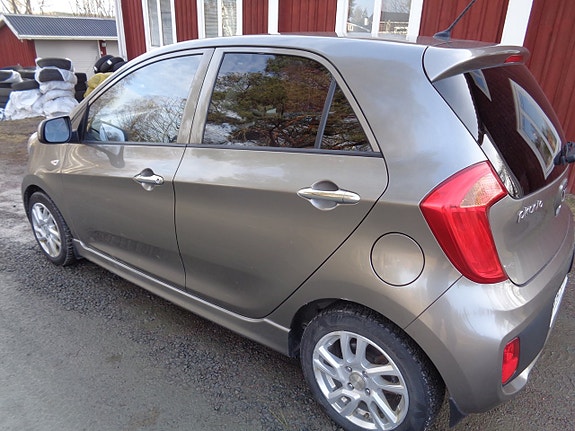 Kia Picanto 4 of 30