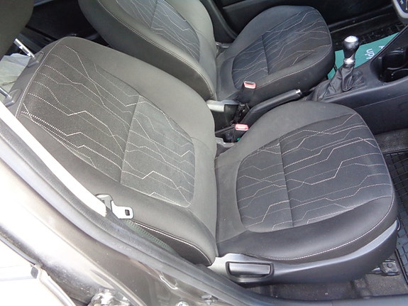 Kia Picanto 19 of 30