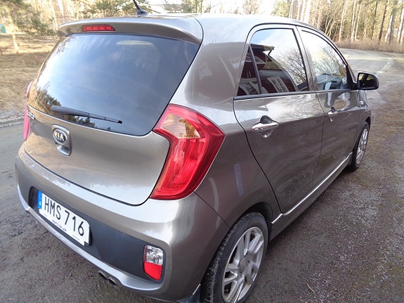 Kia Picanto 8 of 30
