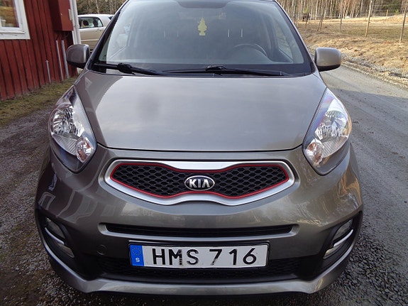 Kia Picanto 2 of 30