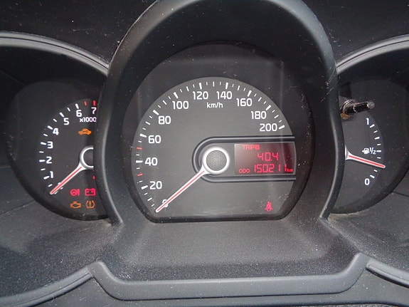 Kia Picanto 11 of 30