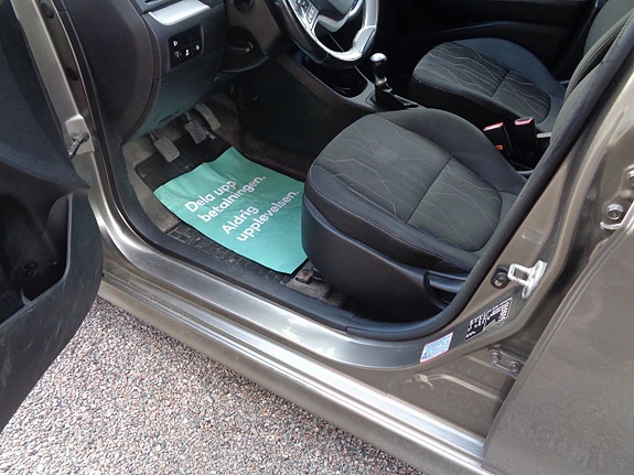 Kia Picanto 27 of 30