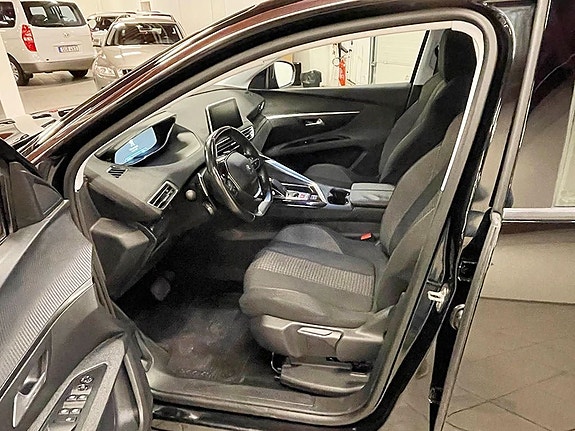 Peugeot 5008 4 of 5