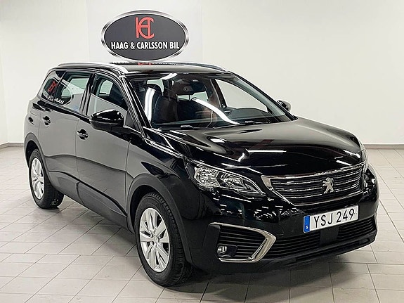 Peugeot 5008 2 of 5