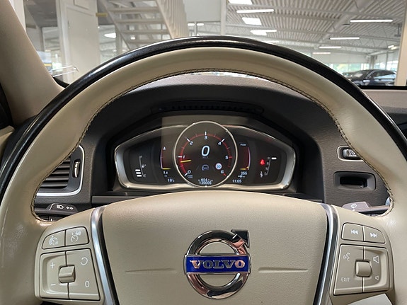 Volvo S60 16 of 24