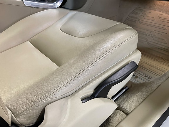 Volvo S60 8 of 24