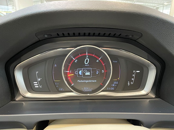 Volvo S60 19 of 24
