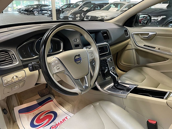 Volvo S60 13 of 24