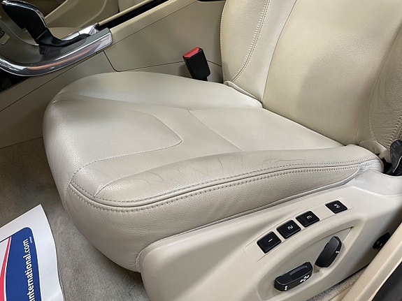 Volvo S60 14 of 24