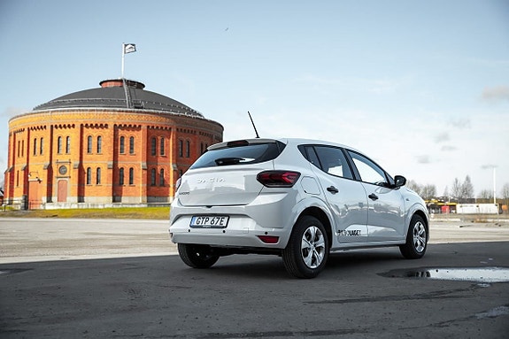 Dacia Sandero 2 of 5