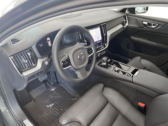 Volvo V60 6 of 15