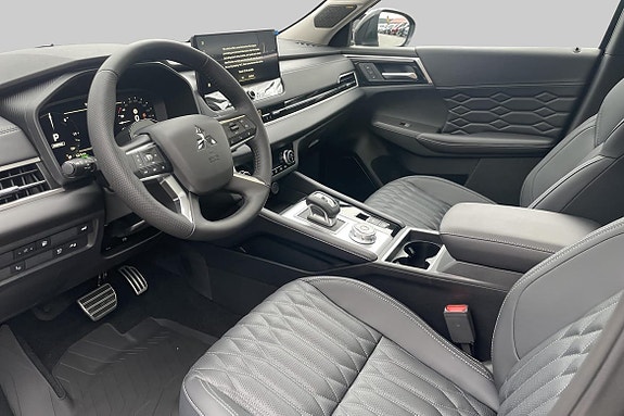 Mitsubishi Outlander 7 of 14