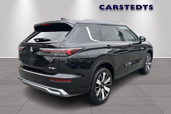 Mitsubishi Outlander 3 of 5