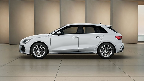 Audi A3 4 of 11