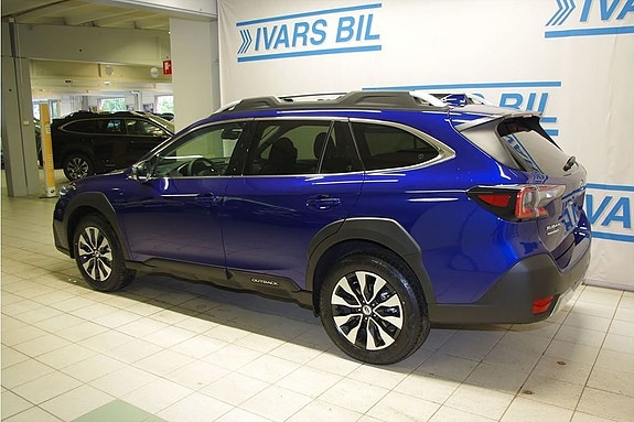Subaru Outback 2 of 5