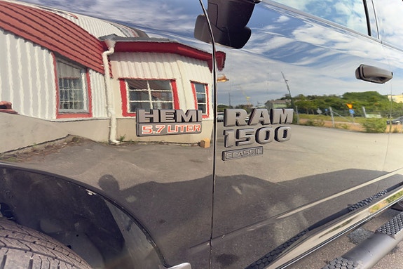 Dodge RAM 1500 4 of 20