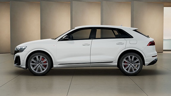 Audi Q8 3 of 11