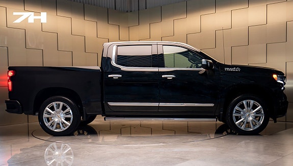 Chevrolet Silverado 1500 8 of 30