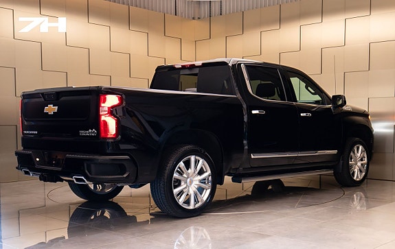 Chevrolet Silverado 1500 7 of 30