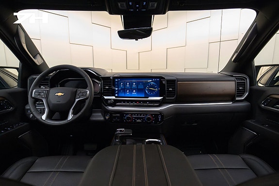 Chevrolet Silverado 1500 24 of 30