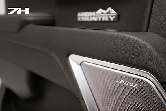 Chevrolet Silverado 1500 14 of 30