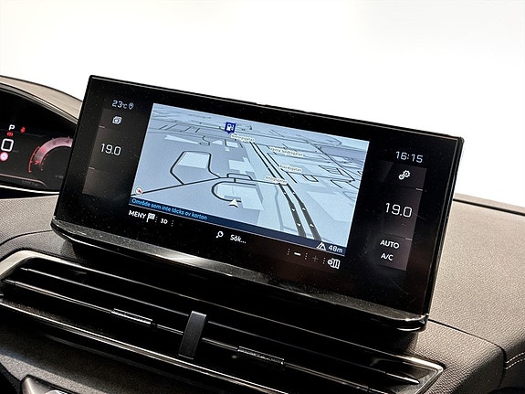 Peugeot 5008 10 of 21