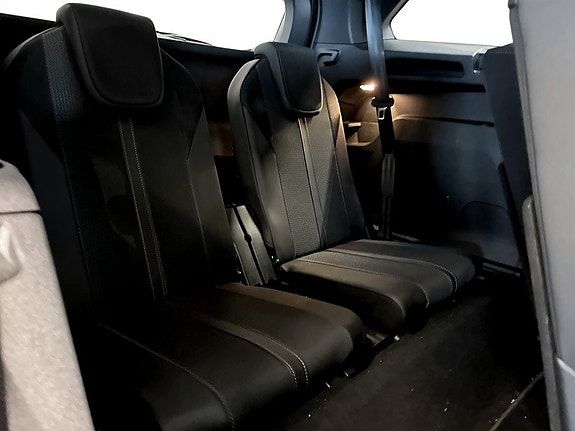 Peugeot 5008 17 of 21