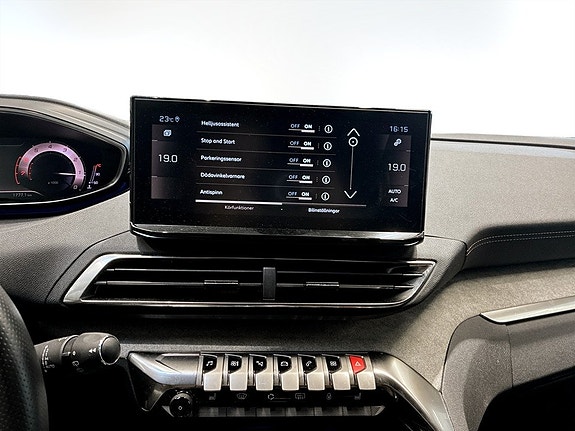 Peugeot 5008 11 of 21