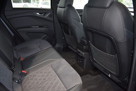 Audi Q4 e-tron 5 of 5