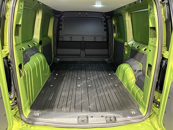 Volkswagen Caddy Maxi 6 of 13