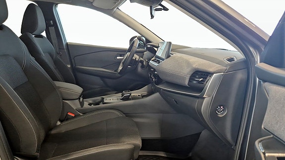 Nissan Qashqai 8 of 12