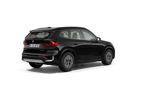 BMW iX1 2 of 5