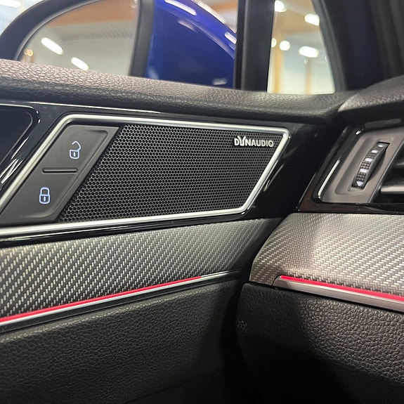 Volkswagen Passat 12 of 13