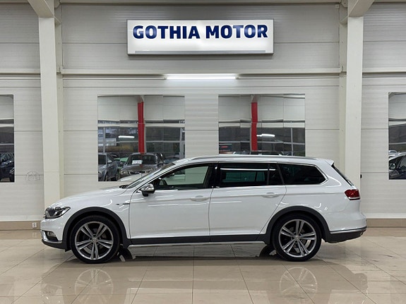 Volkswagen Passat Alltrack 7 of 19
