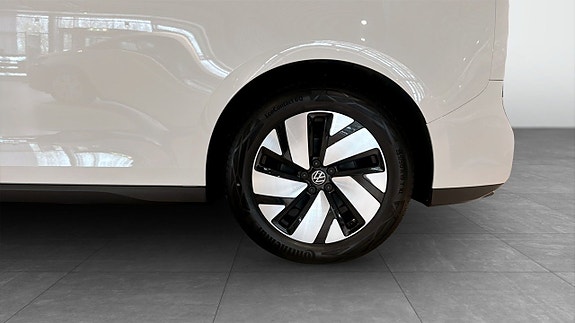 Volkswagen ID. Buzz 6 of 14
