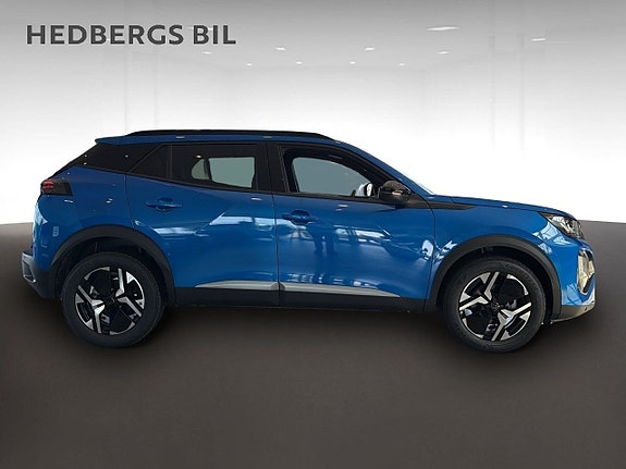 Peugeot 2008 2 of 5