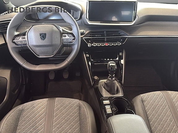 Peugeot 2008 11 of 16